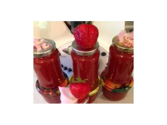 Rosen-Erdbeer-Aufstrich, sanft,(auch für Eis, Torte..)