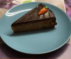 Möhrenkuchen mit Apfel