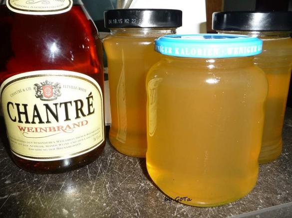 Ringlo-Ananas Gelee mit Schuss