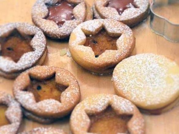 Exotische MARILLENRINGE, SPITZBUBEN, LINZER PLÄTZCHEN