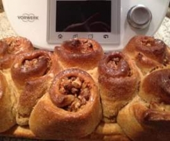 Apfelrosenbrot - Hefekuchen mit Äpfeln