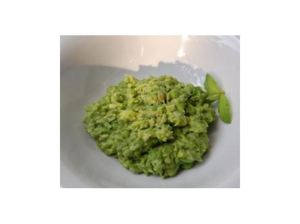 Erbspüree mit Minze