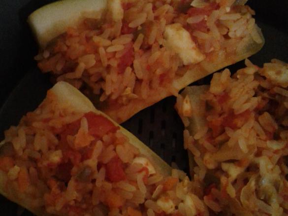 Gefüllte Zucchini mit Reis