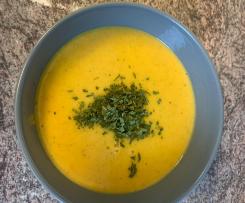 Apfel - Karotten- Suppe mit Prosecco