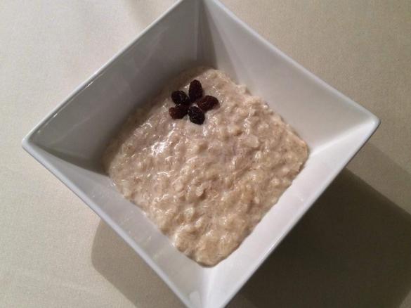 Schneller Milchreis aus Reisflocken (Mausifutter :-))