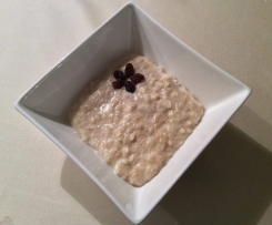 Schneller Milchreis aus Reisflocken (Mausifutter :-))