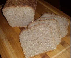 Vollkornbrot mit Buttermilch und Quark