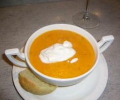 Legendäre Pomp-Duck-Suppe (Tomaten-Karottensuppe)