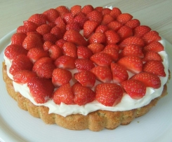 Himmlische Erdbeer-Pistazien-Torte