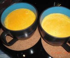 Karotten-Frischkäse-Suppe