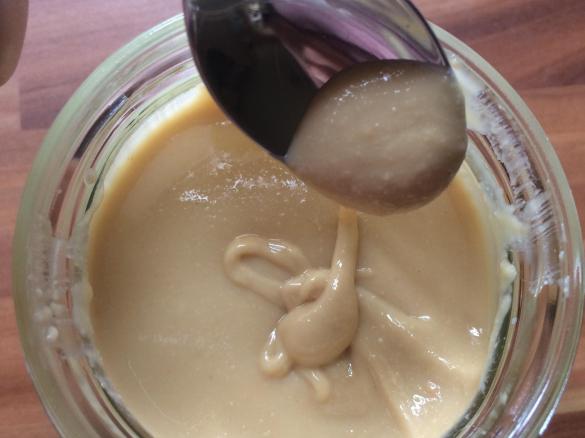 Cremiges weißes Mandelmus - ruckzuck