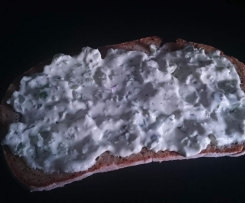 Schneller Frischkäseaufstrich mit einfachen Zutaten