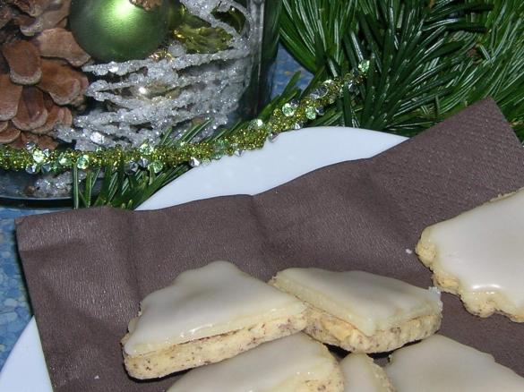 Nuss-Marzipan-Taler (ohne Ei)