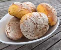 Süßkartoffel-Brötchen "Bolo di Caco"