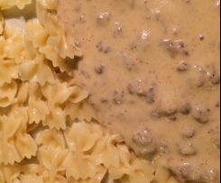 Hackfleisch mit Zwiebel Käse Soße