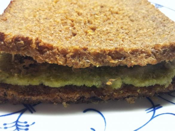 Brokkoli-Ofen-Sandwich, Variation von Avocado - Ofen - Sandwich, fettfrei, vegan, gesund, lecker!