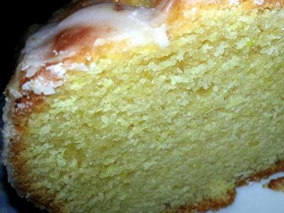 Variation von Zitronenkuchen - Saftiger Kokos-Orangenkuchen