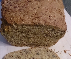 Karotten Kürbiskernbrot im Zauberkasten