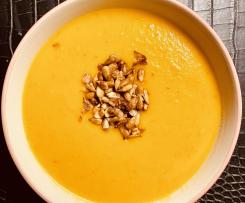 Kürbis-Curry-Suppe mit Bums