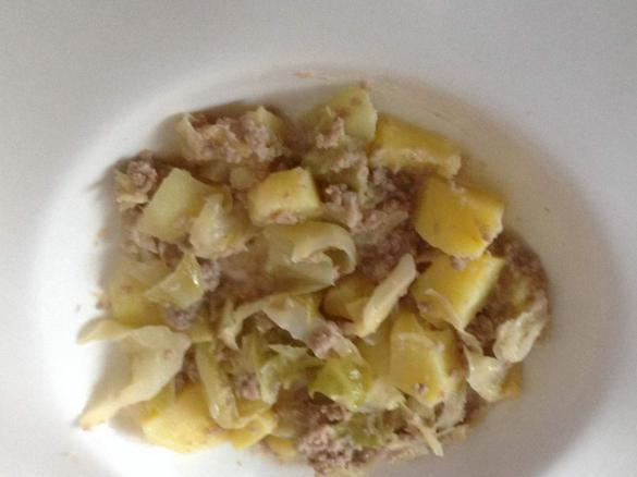 Spitzkohl-Kartoffel-Hackfleisch-Topf (All-in-One)