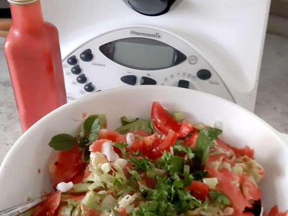 Salatsoße fruchtig mit Himbeeren, haltbares Dressing auf Vorrat