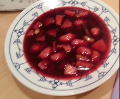 Klassiche Fliederbeersuppe 