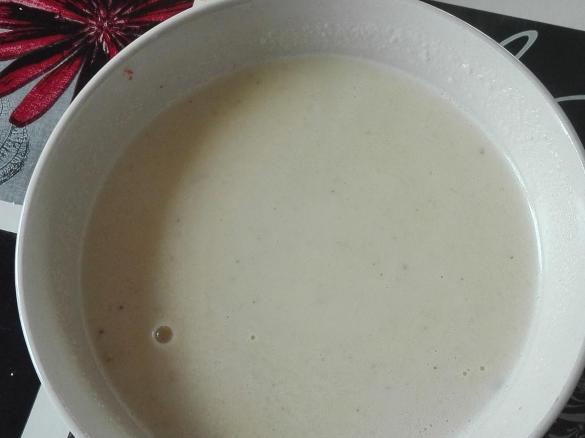 Variation Petersilienwurzel-Suppe