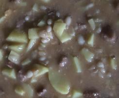 Weiße Bohnensuppe aus getrockneten Bohnen