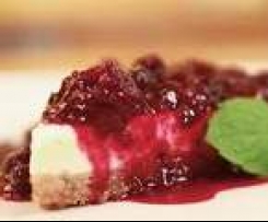 NY Cheesecake mit Beerensoße nach RTL Punkt 12