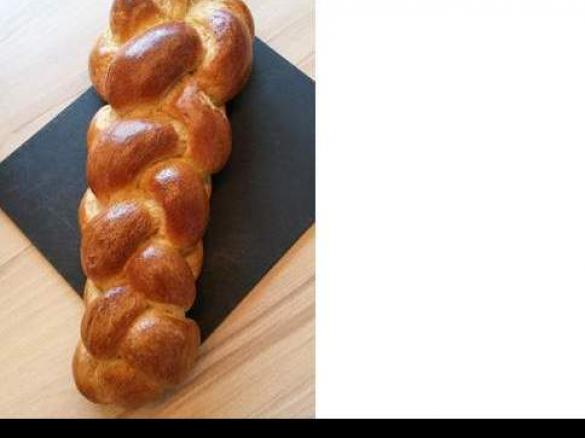 Dinkelbutterhefezopf