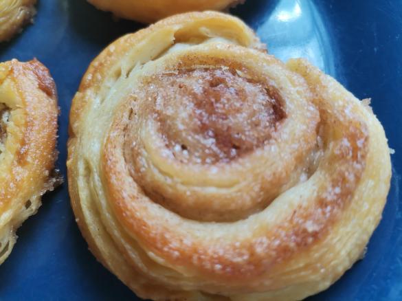 Blätterteigschnecken mit Zimt-Zucker