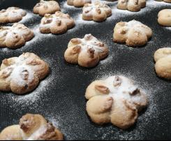 Mandelplätzchen aus der Gebäckpresse