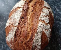 Dinkel-Zwiebelchen mit Chiasamen