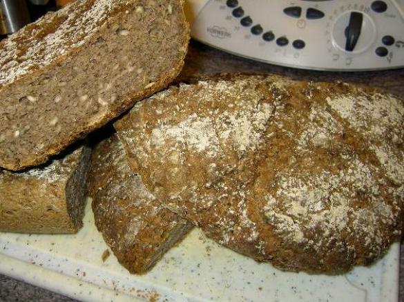 Sauerteigbrot Walnuss trifft Kürbiskern