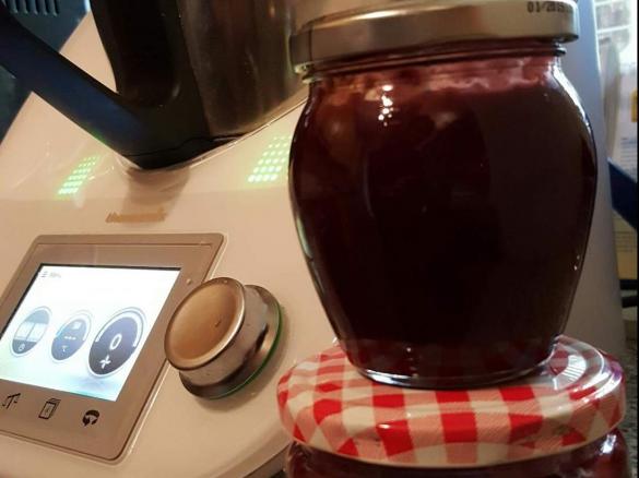 Pflaumenmarmelade mit Schokolade