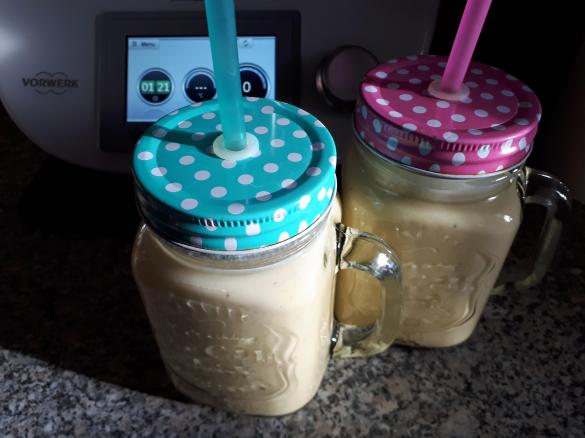 Mango Banane Apfel Smoothie