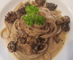 Gerrys  Südtiroler Steinpilzpasta in feinem Morchelrahm