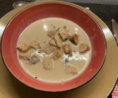 Maronensuppe mit Zimtcroutons