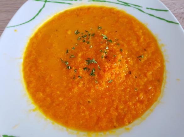 Geschmacksexplosion - samtige Möhrensuppe