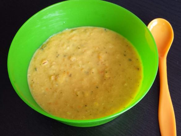 Linsen-Gemüse-Brei mit Kartoffeln, Möhren und Zucchini (vegan, laktosefrei, ab 8. Monat)