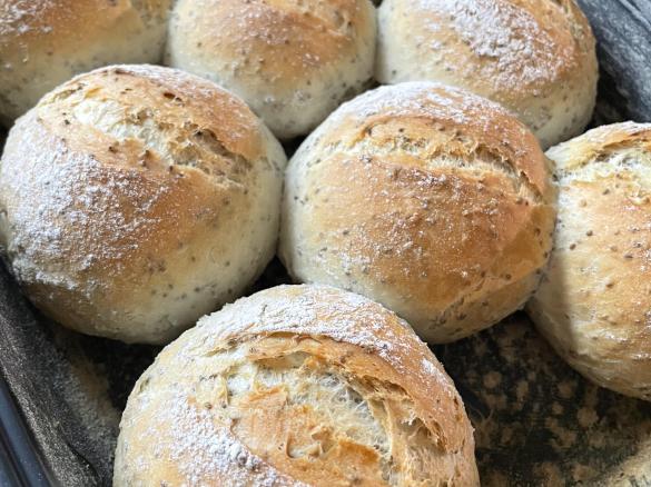 Dinkel-Chia Brötchen