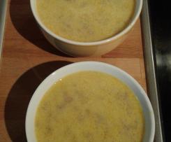 Zucchinicremesuppe mit Rinderhackfleisch