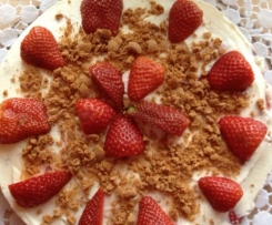 Erdbeer-Amarettini-Kuchen