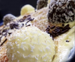 Windbeuteltorte Pina-Colada