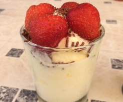 Fruchtiger Frozen Joghurt 