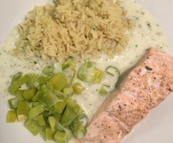 Lachs mit Lauchgemüse, Reis und Petersiliensauce