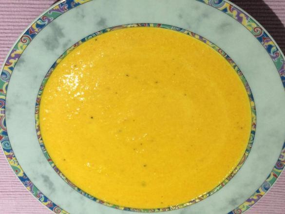 Möhrensuppe mit Ingwer