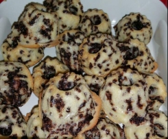 Mini Gugelhupf mit Schokostreusel