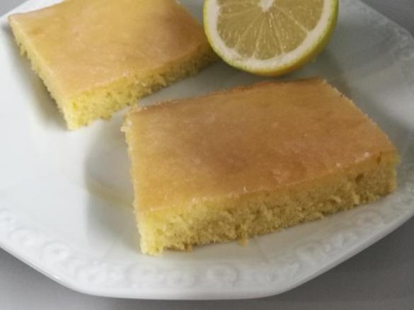 Zitronenkuchen
