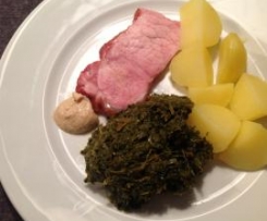 Frischer Grünkohl mit Kartoffeln und Kassler oder Mettwurst / All-in-one